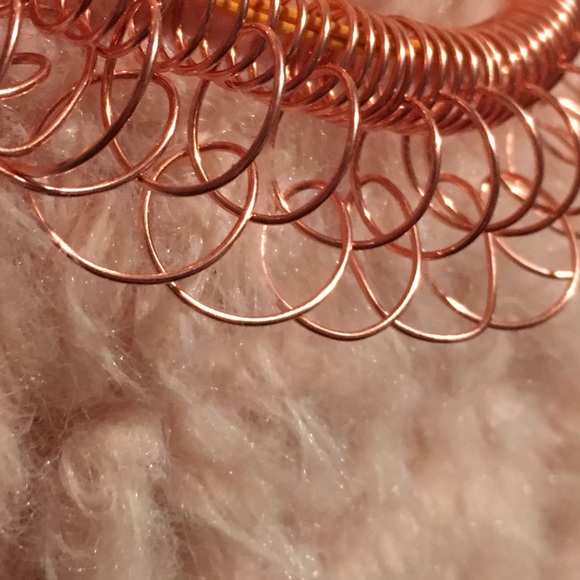 Classy/Edgy - Picture 5 of 7